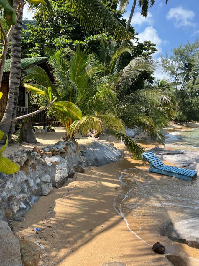 Beach House Kampung Genting Exterior photo