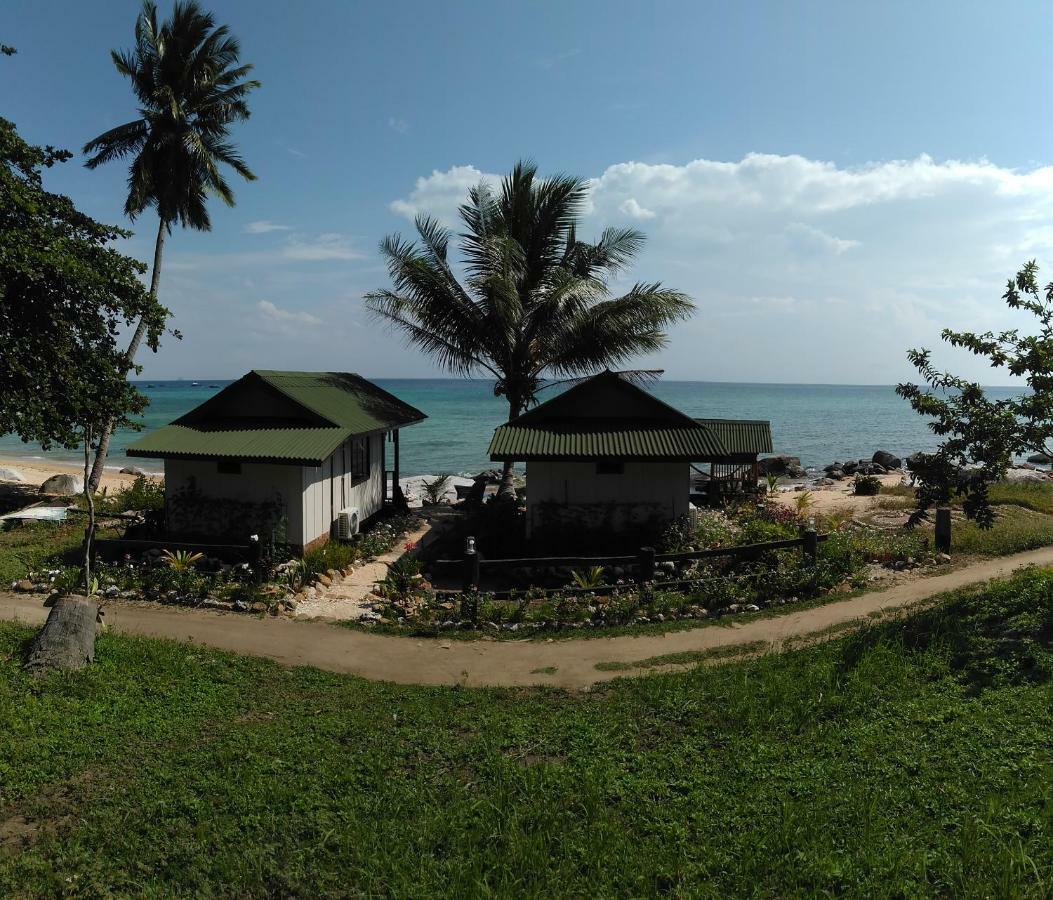Beach House Kampung Genting Exterior photo