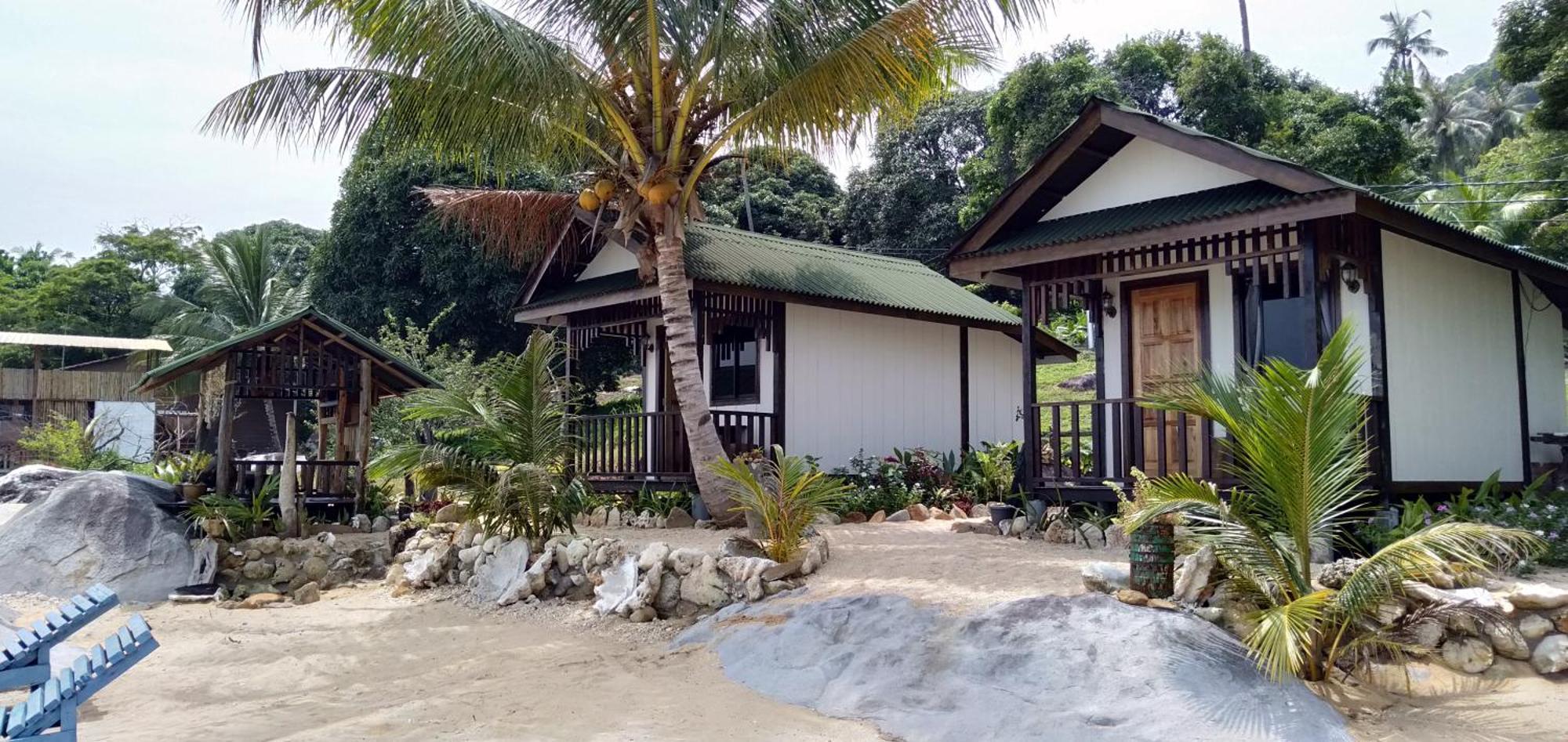 Beach House Kampung Genting Exterior photo